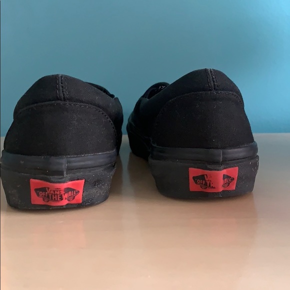 Shoes - Picture 2 of 4